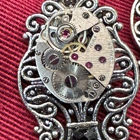 Steampunk Dangle Post Earrings Watch Gear 17 Jewels. - Picture 11 of 14